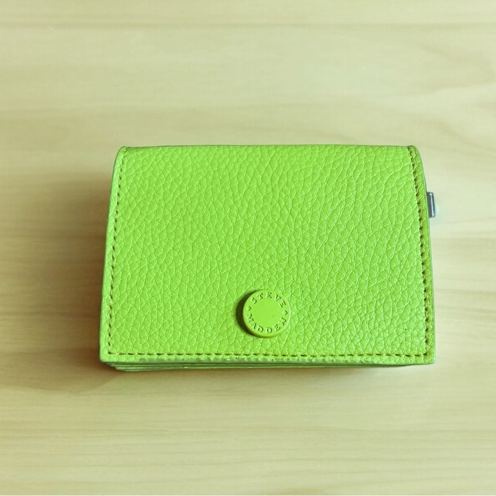 Steve Madden multi card holder
